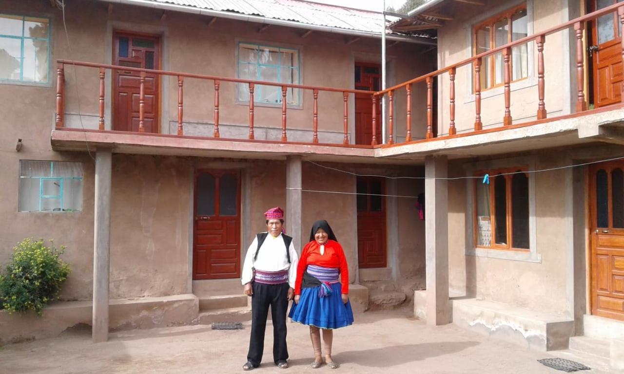 Taquile Hospedaje Mario Huillanopampa Exterior foto